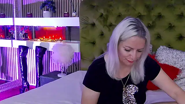 LadyTouch webcam