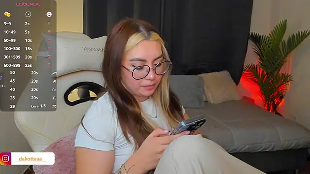 dakottaa_