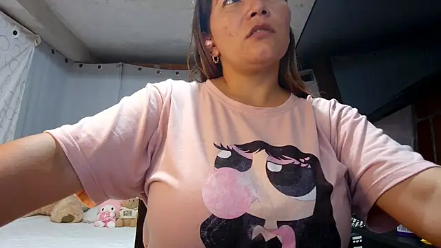 tara_rios webcam