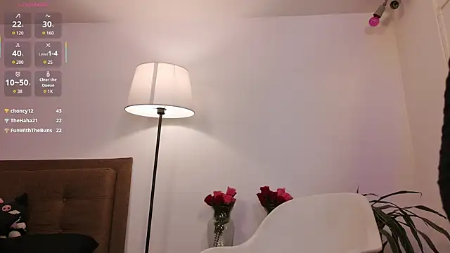 LylaPeachh_ webcam