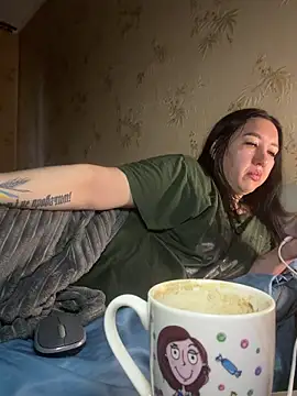 Naughtbaby_2025 webcam