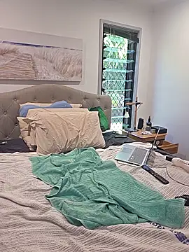 Handsolo_porn webcam