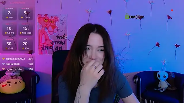 liana_kisses webcam