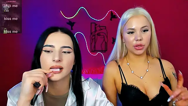 alia_skay webcam