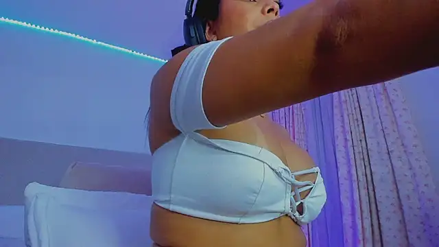 theglorioussophie - TheGloriousSophie's free webcam - UK Sex Cams