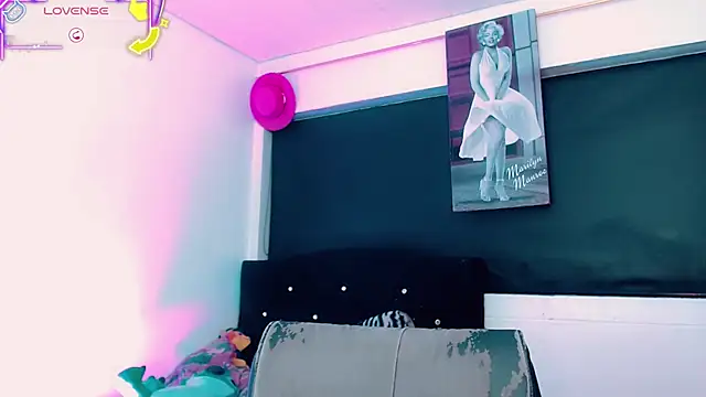 Kendall_hornyy webcam