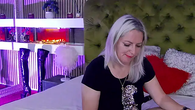 LadyTouch webcam