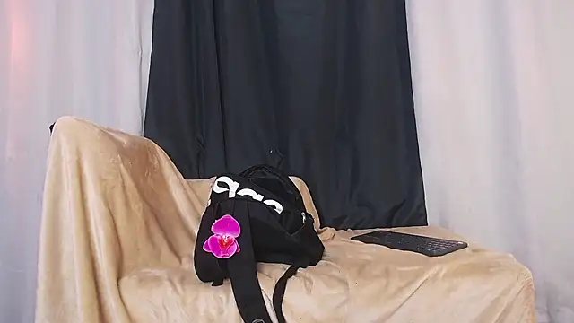 Astrid_Porno webcam