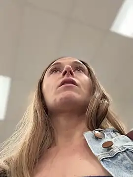 lunagirl13 webcam