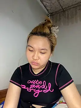 Almira6868 webcam