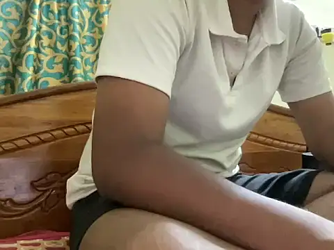 Slave_Aryan webcam
