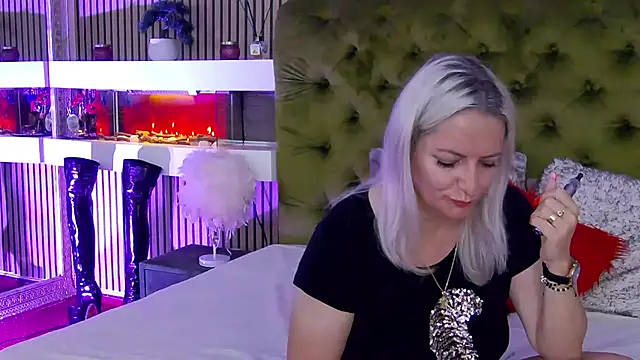 LadyTouch webcam