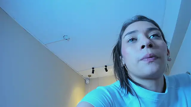 NahimiThompson webcam