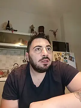bear_skinny webcam