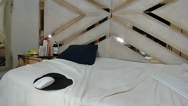 AuroraHoney32 webcam