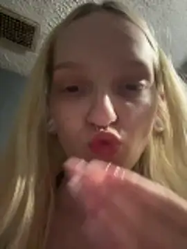 lexuslover687 (F teen) - Dildo fuck