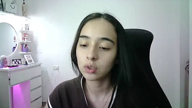 aineangeel webcam