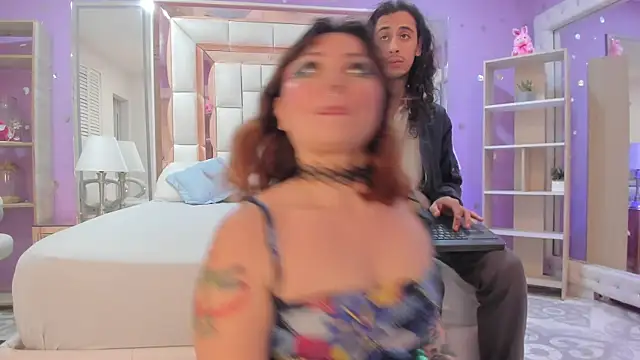Goldentemptation_ webcam