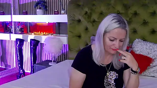 LadyTouch webcam