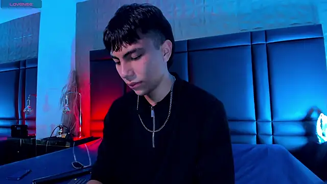 EthanSantori webcam