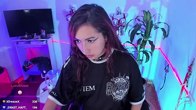 LucyStrike_ webcam