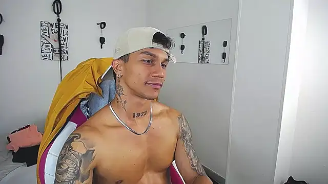 Leonard_Price webcam