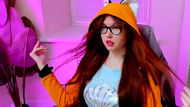 CarolGiggly webcam