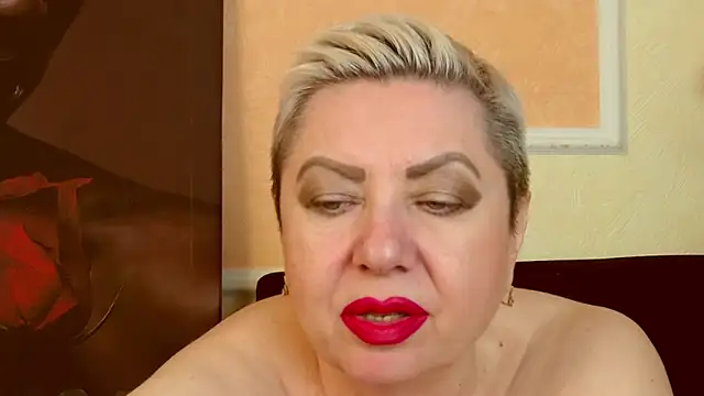 LadyPosh webcam