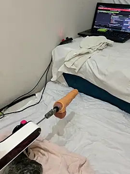 Ozge-SluttyScream69