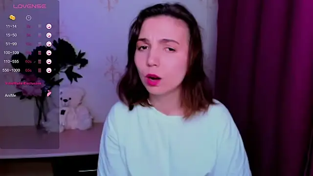 KindHazelHere_ webcam