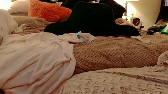 NinasNylonz webcam