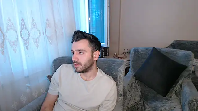handsomeee04 webcam