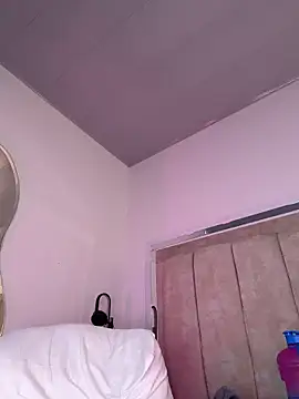 Mia_Juicyberry webcam