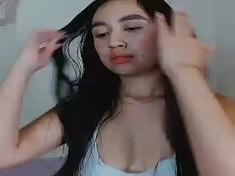 SiennaLorens webcam