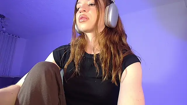 alina_lee01 webcam
