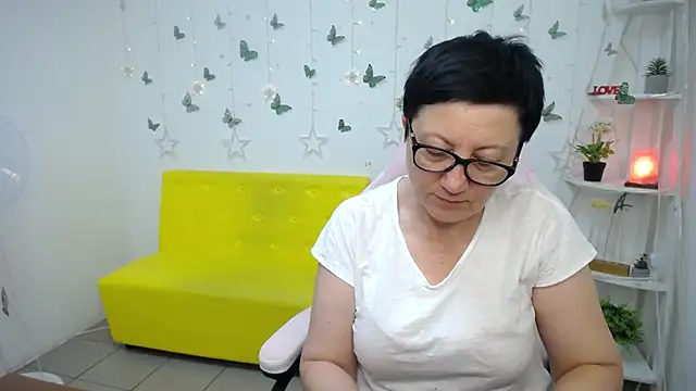 EmilyL0ve webcam