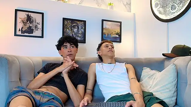 BOYS_PLAY webcam