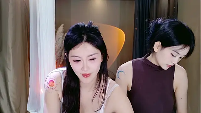 Banana-Milk69 webcam