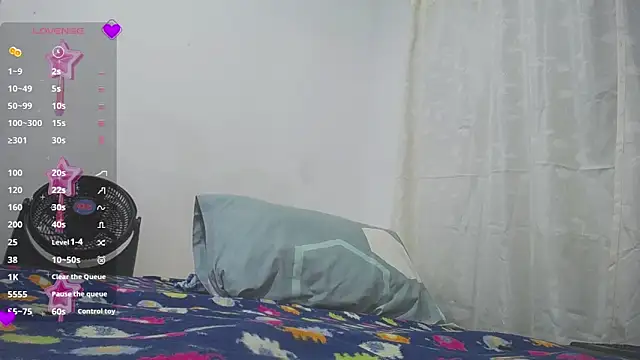 Penelope_bond webcam