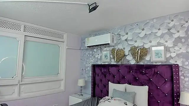 valery_vanegas webcam