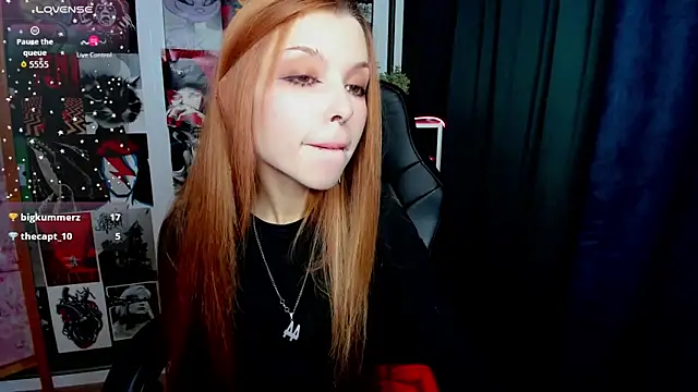 Star_Tarra webcam