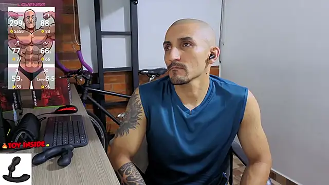 Marck_Muscle webcam