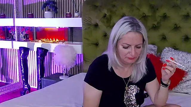 LadyTouch webcam