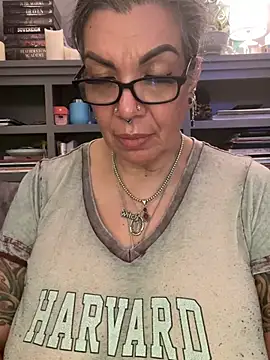 dieseldame1313 webcam