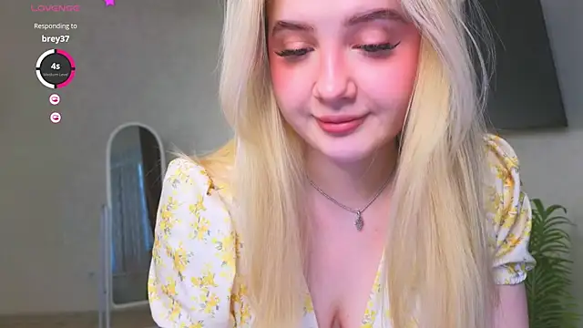 oliviabr0wn0 webcam