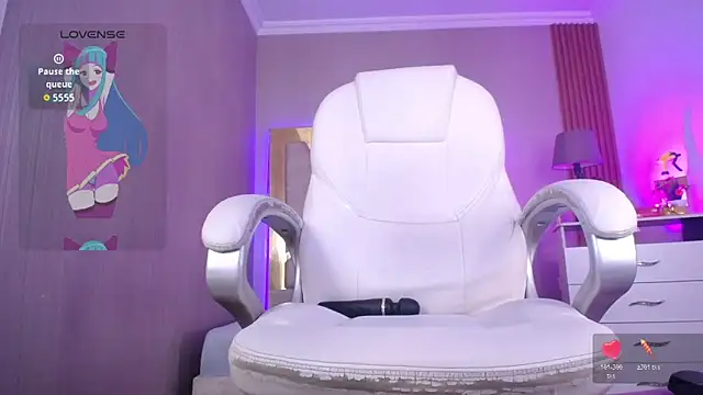 Tiffany_Valentiine webcam