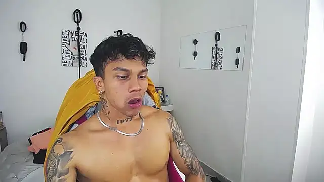Leonard_Price webcam