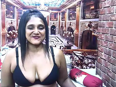 IndianSexyLady20 webcam
