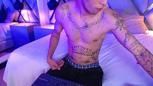 EnzoHunters webcam