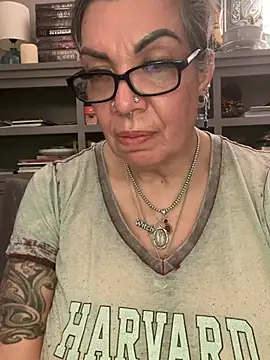 dieseldame1313 webcam